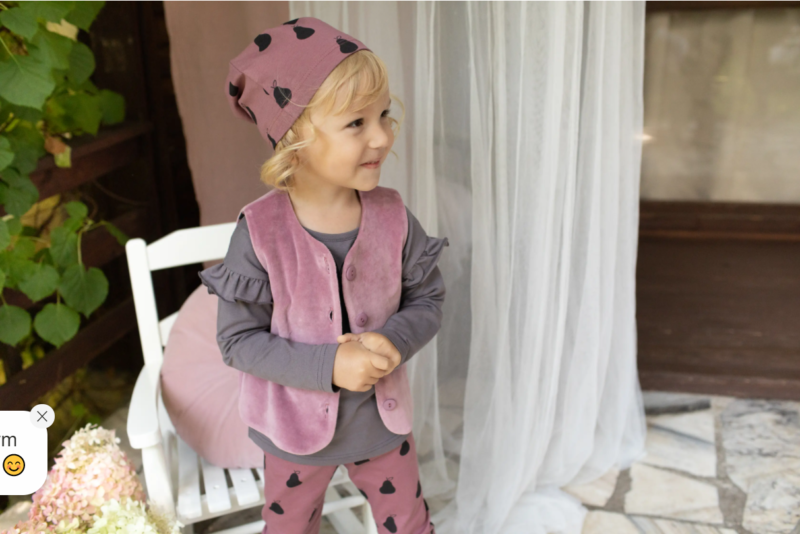 Czapka Tres Bien Róż Druk 2